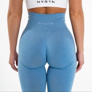 NVGTN Sky Blue Seamless Contour Leggings (M)